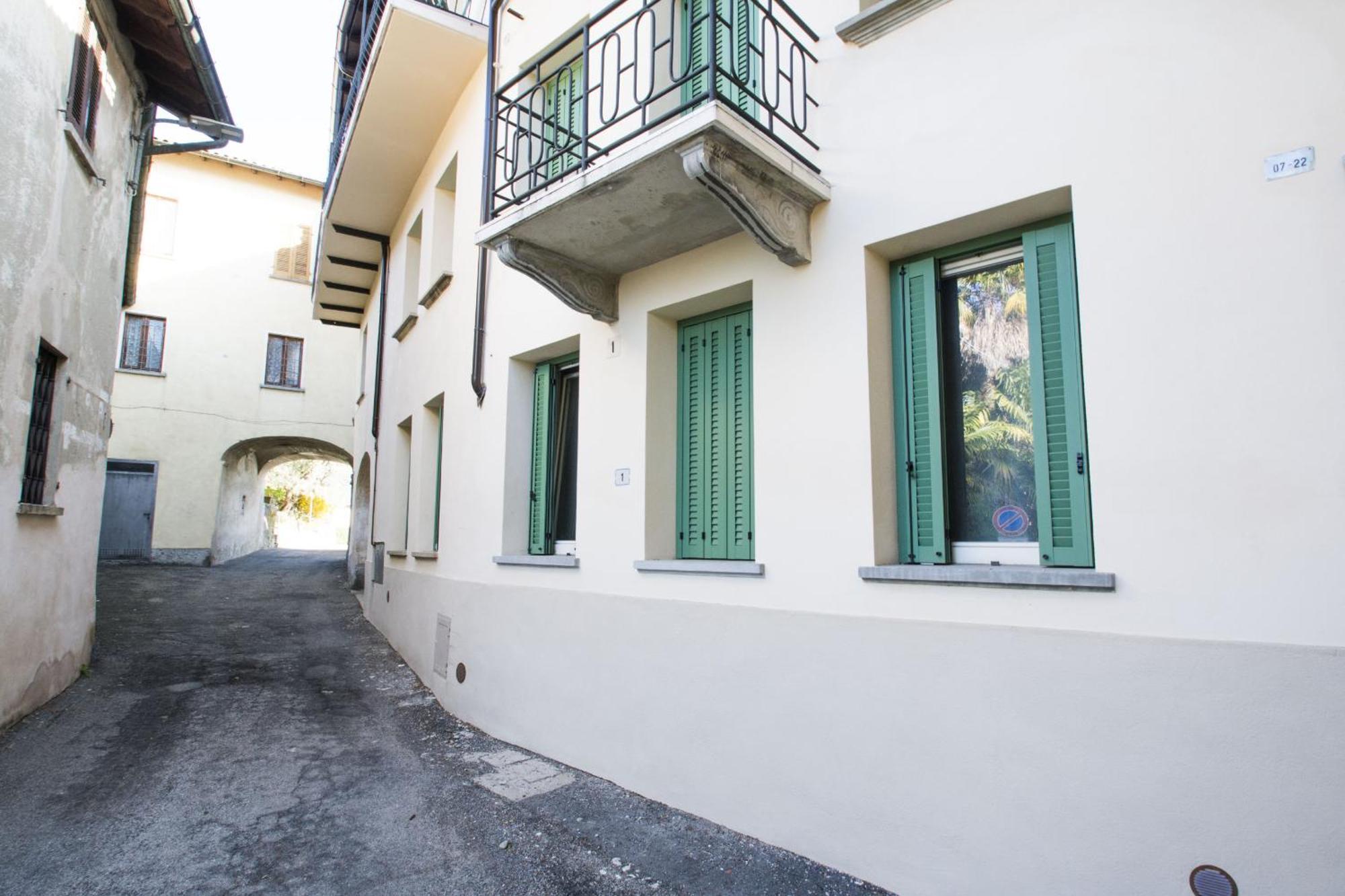 Ferienwohnung Casa Lea Castelveccana Exterior foto