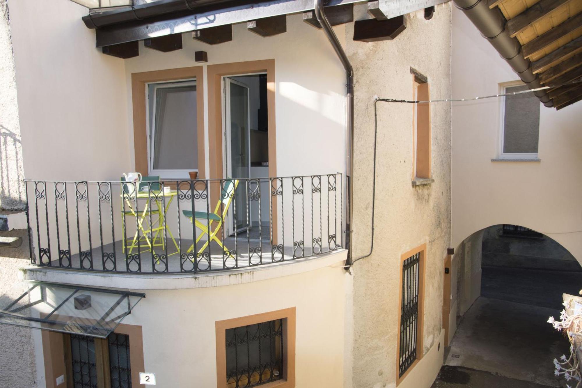 Ferienwohnung Casa Lea Castelveccana Exterior foto