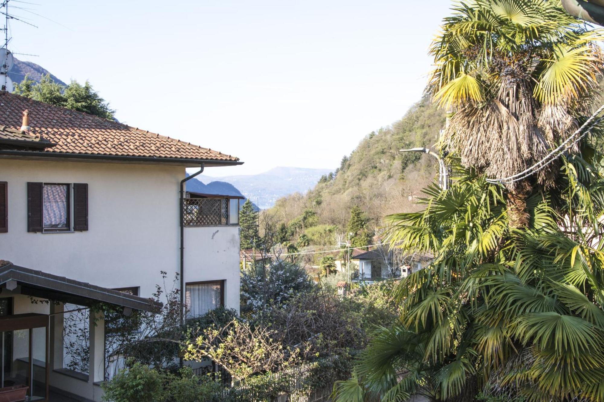 Ferienwohnung Casa Lea Castelveccana Exterior foto