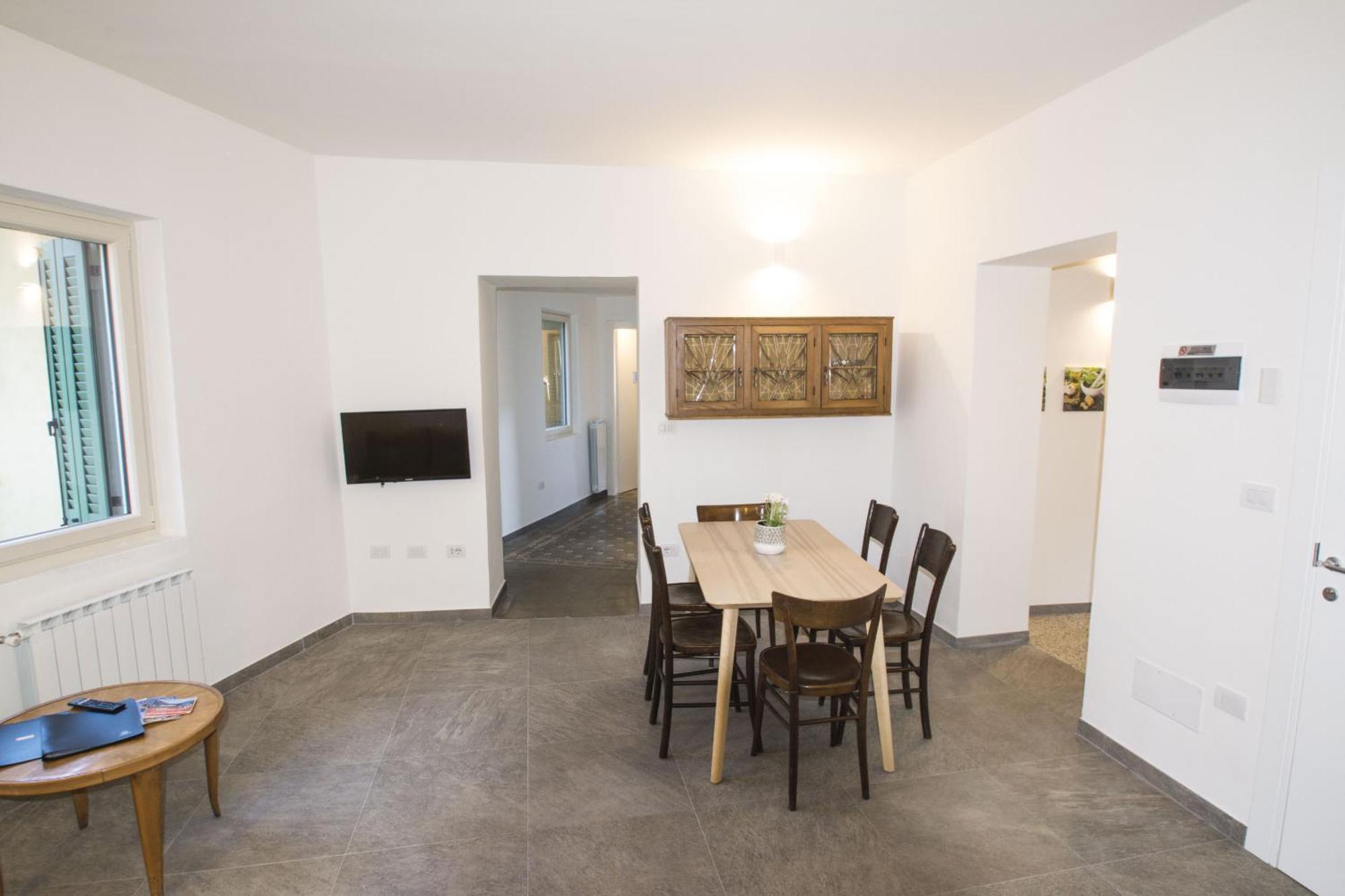 Ferienwohnung Casa Lea Castelveccana Exterior foto